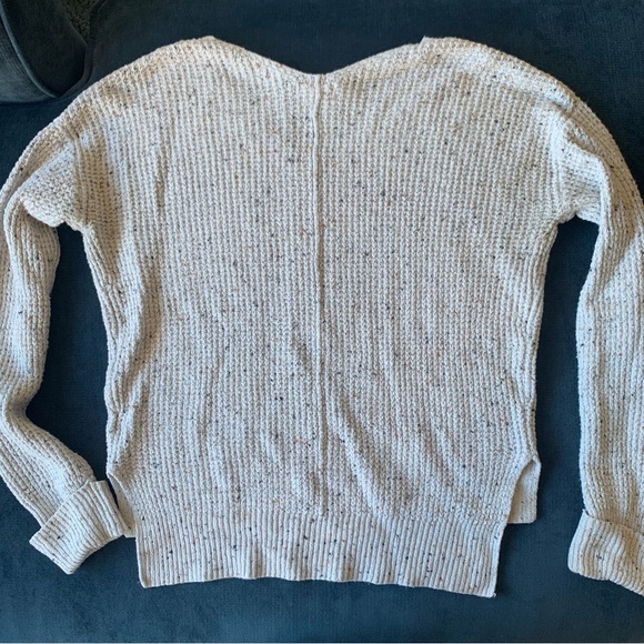 For Thee Cream colored V-neck sweater - Picture 5 of 7